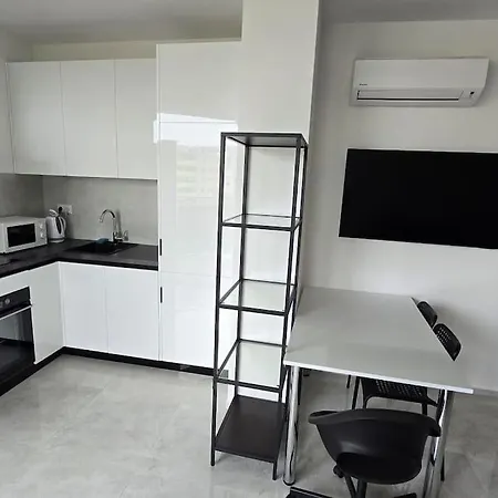 Apartment Air Conditioned 2 Vienna Gate, 4 Bratislava