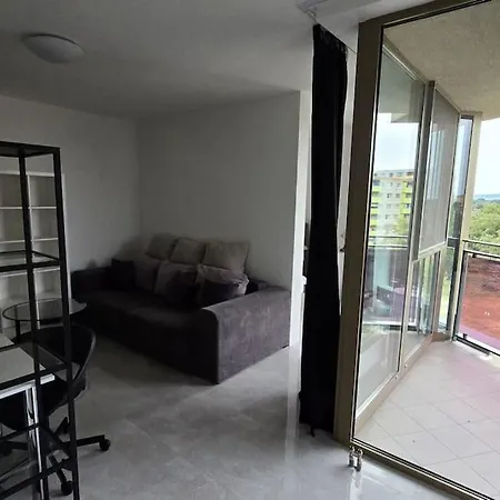 Apartment Air Conditioned 2 Vienna Gate, 4