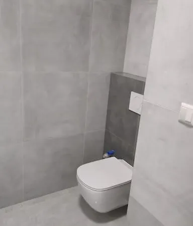 Air Conditioned 2 Vienna Gate, 4 *