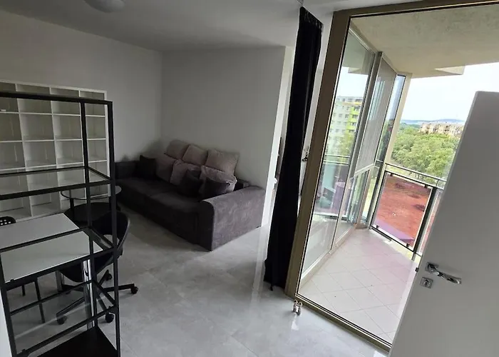 Air Conditioned 2 Vienna Gate, 4 Μπρατισλάβα