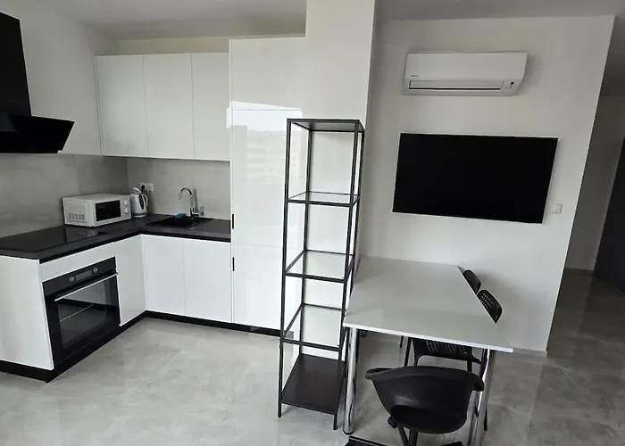 Appartement Air Conditioned 2 Vienna Gate, 4 Bratislava