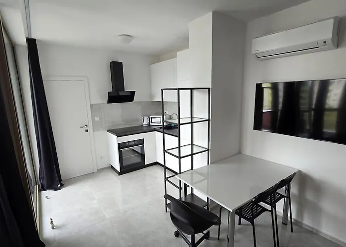 Air Conditioned 2 Vienna Gate, 4 Διαμέρισμα *