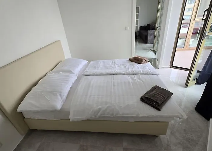 Air Conditioned 2 Vienna Gate, 4 Apartmán