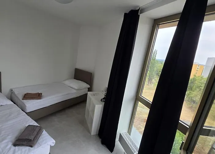 Air Conditioned 2 Vienna Gate, 4 * Bratislava